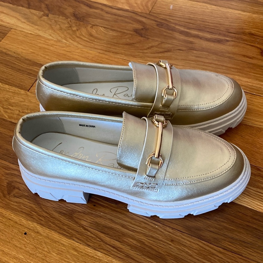 London Rag Women’s Gold Loafers Size 9
